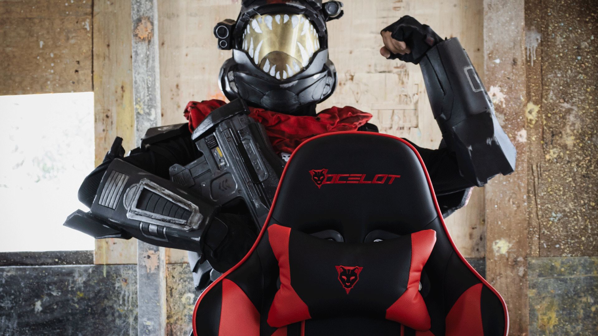 silla gamer roja con negro