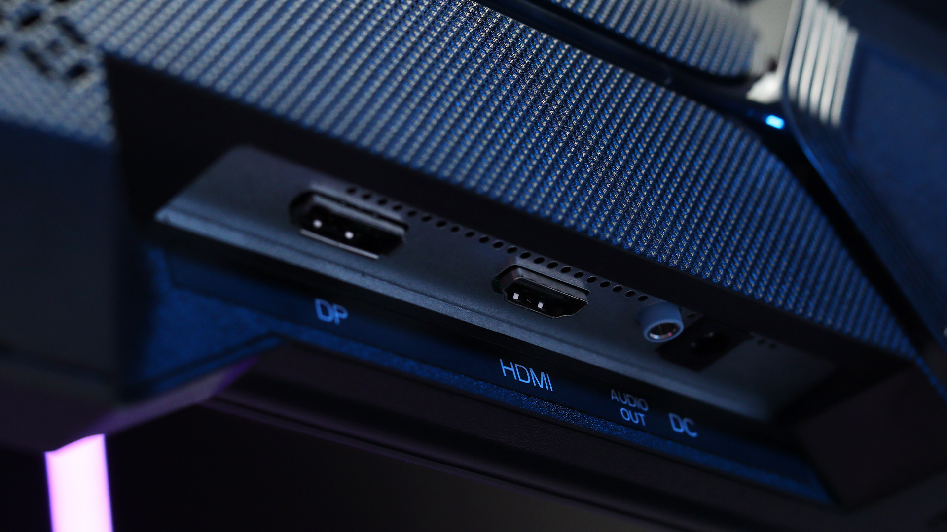 puertos de monitor gamer
